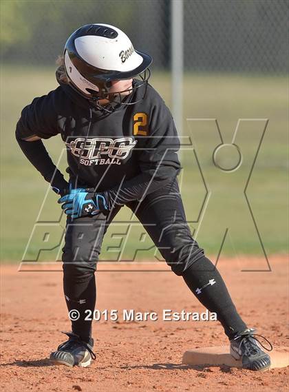 Thumbnail 3 in Clearwater Central Catholic vs St. Petersburg Catholic photogallery.
