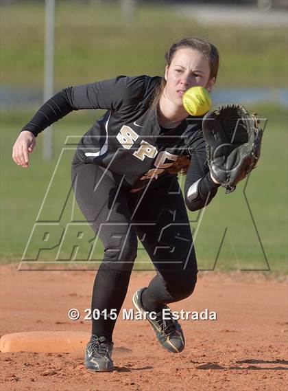 Thumbnail 1 in Clearwater Central Catholic vs St. Petersburg Catholic photogallery.