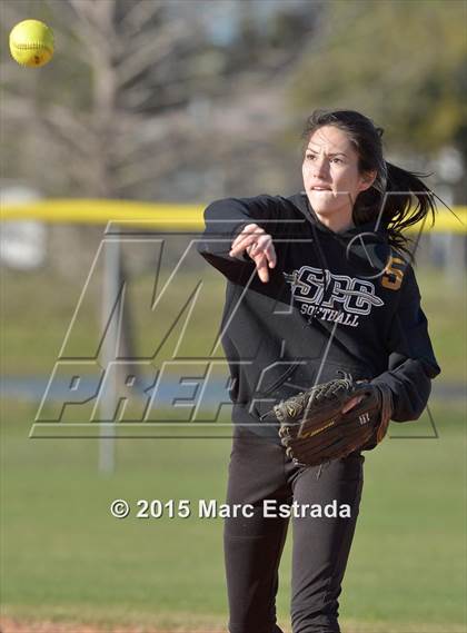 Thumbnail 3 in Clearwater Central Catholic vs St. Petersburg Catholic photogallery.