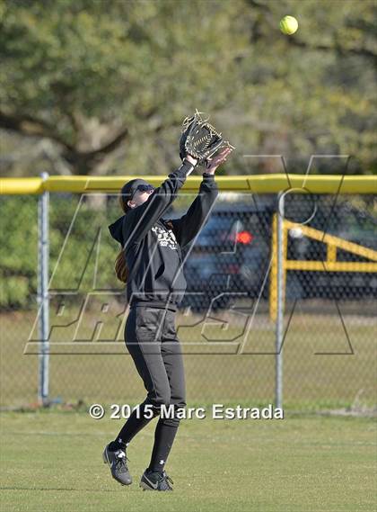 Thumbnail 3 in Clearwater Central Catholic vs St. Petersburg Catholic photogallery.