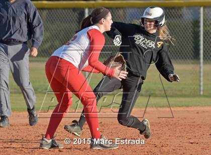 Thumbnail 2 in Clearwater Central Catholic vs St. Petersburg Catholic photogallery.