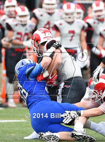 Thumbnail 3 in New Canaan vs. Darien (FCIAC Final) photogallery.
