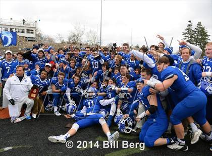 Thumbnail 2 in New Canaan vs. Darien (FCIAC Final) photogallery.
