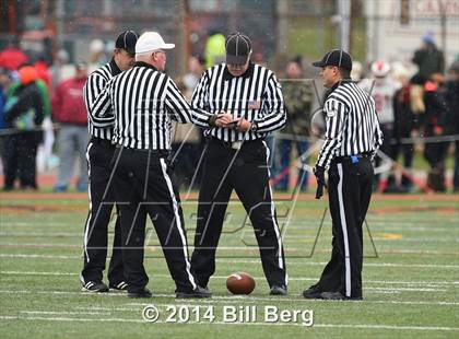 Thumbnail 3 in New Canaan vs. Darien (FCIAC Final) photogallery.