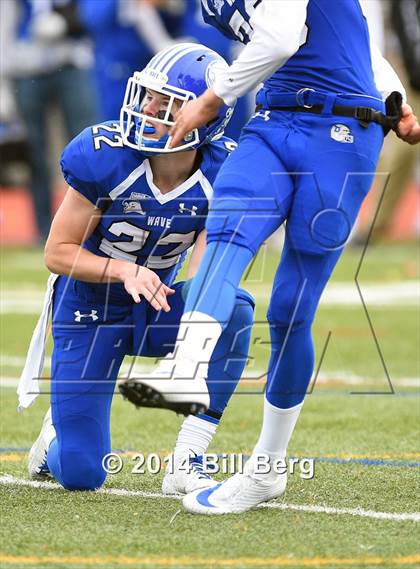 Thumbnail 3 in New Canaan vs. Darien (FCIAC Final) photogallery.