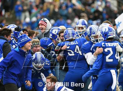 Thumbnail 2 in New Canaan vs. Darien (FCIAC Final) photogallery.