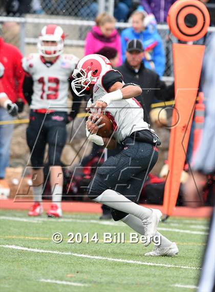 Thumbnail 3 in New Canaan vs. Darien (FCIAC Final) photogallery.