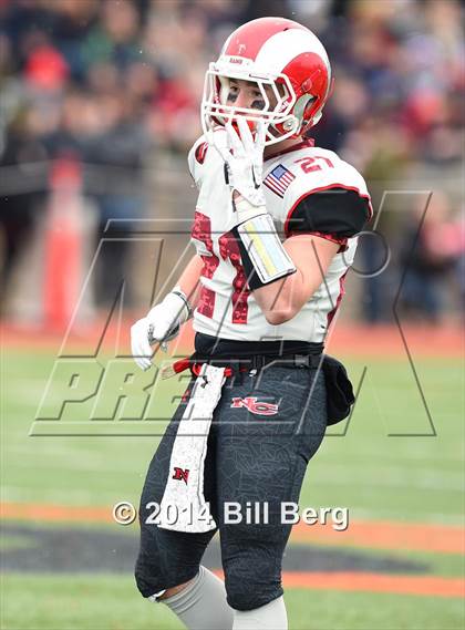 Thumbnail 2 in New Canaan vs. Darien (FCIAC Final) photogallery.