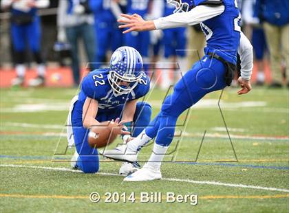 Thumbnail 3 in New Canaan vs. Darien (FCIAC Final) photogallery.
