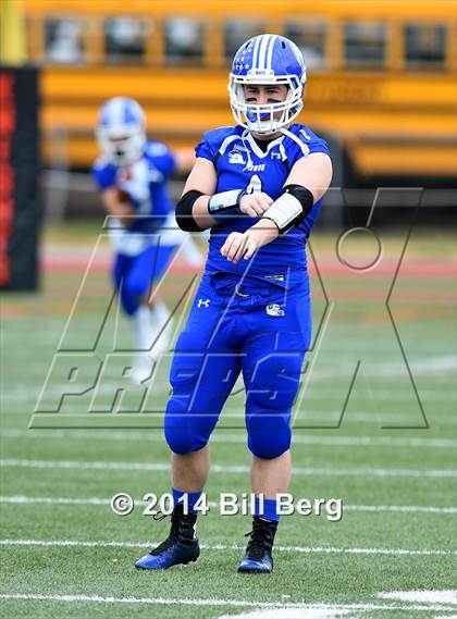 Thumbnail 1 in New Canaan vs. Darien (FCIAC Final) photogallery.