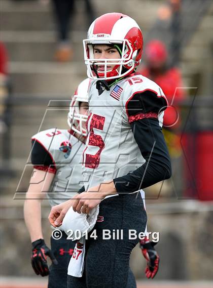 Thumbnail 1 in New Canaan vs. Darien (FCIAC Final) photogallery.