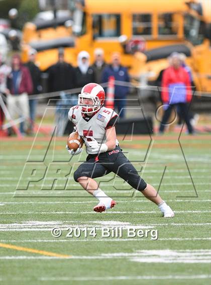 Thumbnail 2 in New Canaan vs. Darien (FCIAC Final) photogallery.