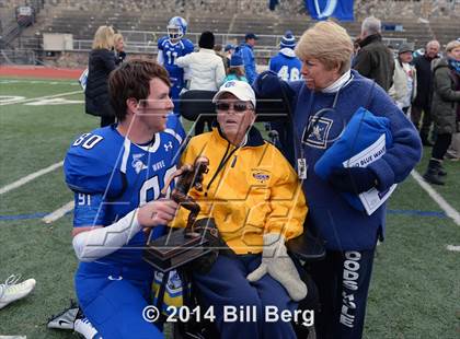 Thumbnail 3 in New Canaan vs. Darien (FCIAC Final) photogallery.