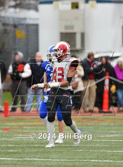 Thumbnail 2 in New Canaan vs. Darien (FCIAC Final) photogallery.