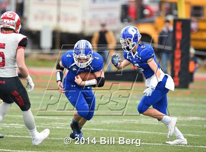 Thumbnail 3 in New Canaan vs. Darien (FCIAC Final) photogallery.