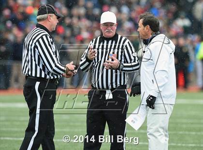 Thumbnail 2 in New Canaan vs. Darien (FCIAC Final) photogallery.