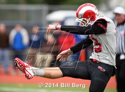 Thumbnail 3 in New Canaan vs. Darien (FCIAC Final) photogallery.