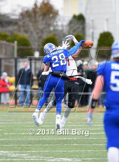 Thumbnail 1 in New Canaan vs. Darien (FCIAC Final) photogallery.