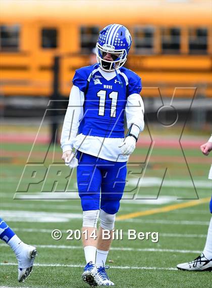 Thumbnail 2 in New Canaan vs. Darien (FCIAC Final) photogallery.