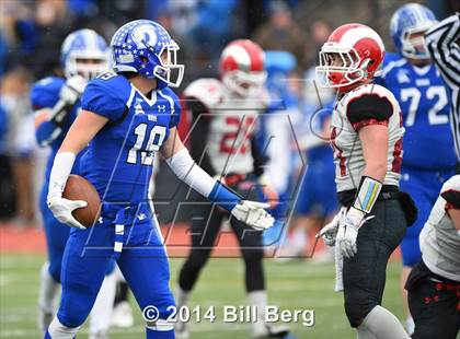 Thumbnail 2 in New Canaan vs. Darien (FCIAC Final) photogallery.