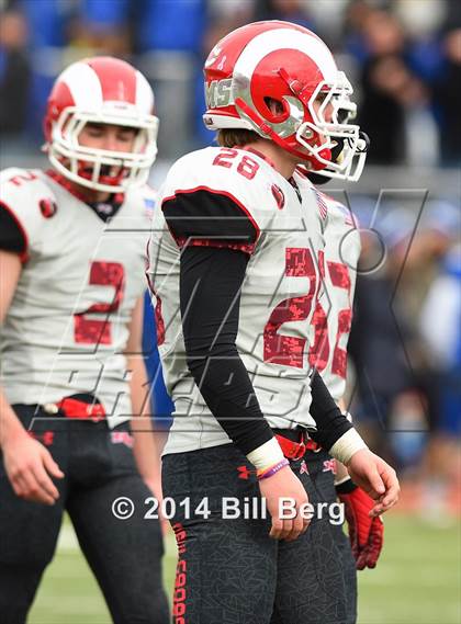 Thumbnail 3 in New Canaan vs. Darien (FCIAC Final) photogallery.