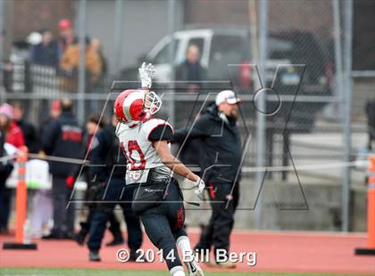 Thumbnail 3 in New Canaan vs. Darien (FCIAC Final) photogallery.