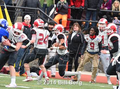 Thumbnail 2 in New Canaan vs. Darien (FCIAC Final) photogallery.