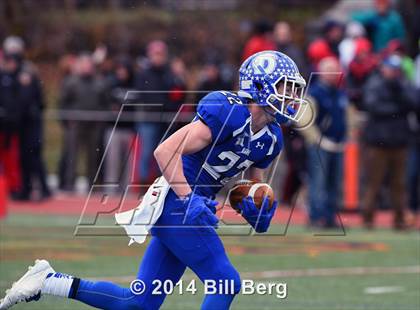 Thumbnail 1 in New Canaan vs. Darien (FCIAC Final) photogallery.