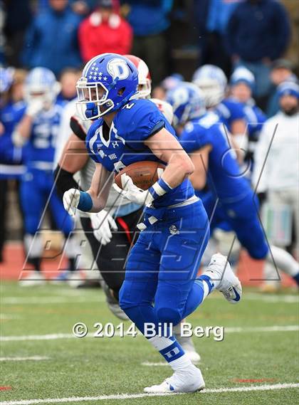 Thumbnail 2 in New Canaan vs. Darien (FCIAC Final) photogallery.