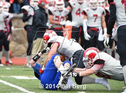 Thumbnail 2 in New Canaan vs. Darien (FCIAC Final) photogallery.
