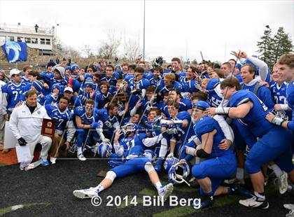 Thumbnail 3 in New Canaan vs. Darien (FCIAC Final) photogallery.