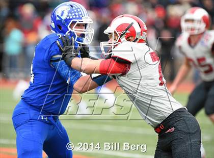 Thumbnail 2 in New Canaan vs. Darien (FCIAC Final) photogallery.