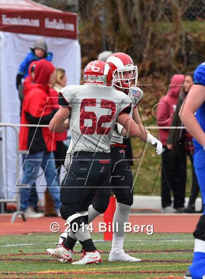 Thumbnail 2 in New Canaan vs. Darien (FCIAC Final) photogallery.