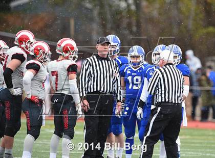 Thumbnail 3 in New Canaan vs. Darien (FCIAC Final) photogallery.