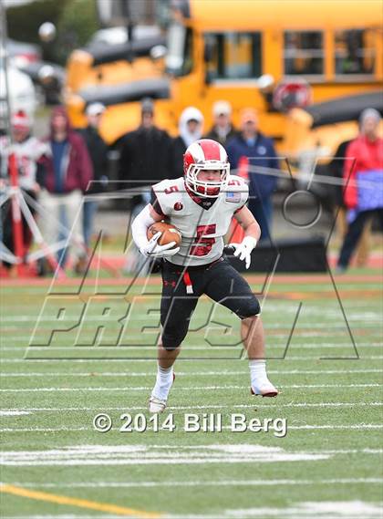 Thumbnail 2 in New Canaan vs. Darien (FCIAC Final) photogallery.