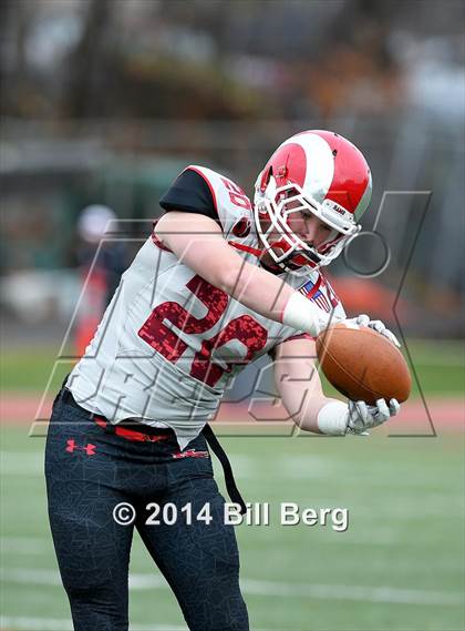 Thumbnail 2 in New Canaan vs. Darien (FCIAC Final) photogallery.