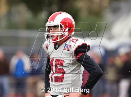 Thumbnail 3 in New Canaan vs. Darien (FCIAC Final) photogallery.