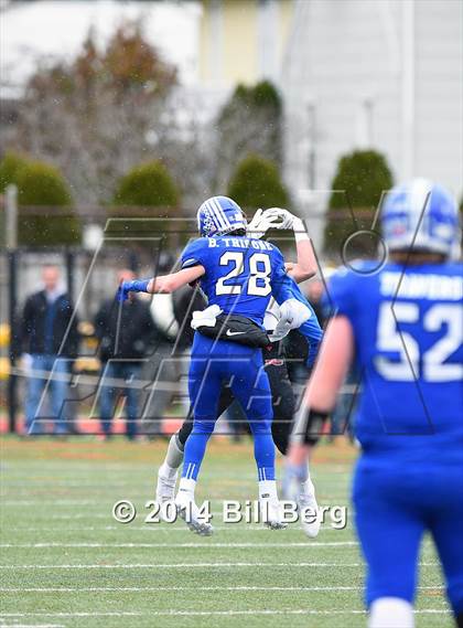 Thumbnail 2 in New Canaan vs. Darien (FCIAC Final) photogallery.