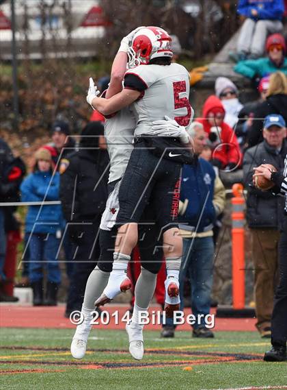 Thumbnail 3 in New Canaan vs. Darien (FCIAC Final) photogallery.