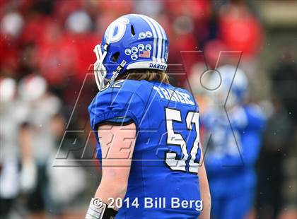 Thumbnail 3 in New Canaan vs. Darien (FCIAC Final) photogallery.