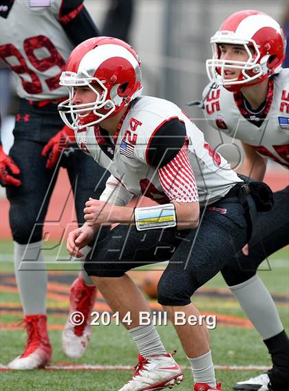 Thumbnail 3 in New Canaan vs. Darien (FCIAC Final) photogallery.