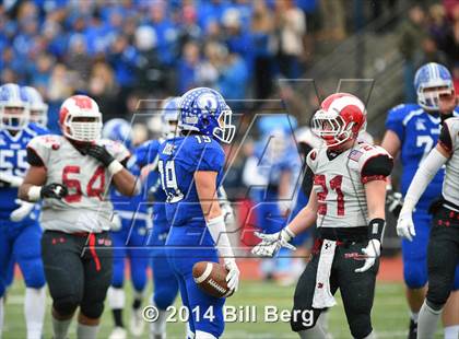 Thumbnail 2 in New Canaan vs. Darien (FCIAC Final) photogallery.