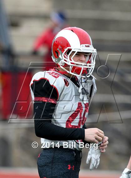 Thumbnail 1 in New Canaan vs. Darien (FCIAC Final) photogallery.