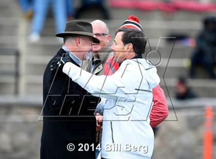 Thumbnail 3 in New Canaan vs. Darien (FCIAC Final) photogallery.