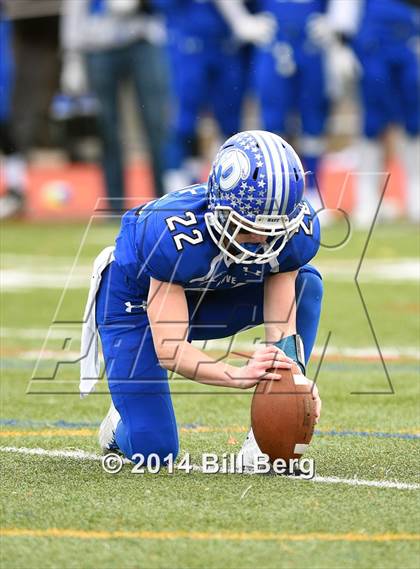 Thumbnail 3 in New Canaan vs. Darien (FCIAC Final) photogallery.