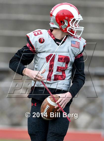 Thumbnail 3 in New Canaan vs. Darien (FCIAC Final) photogallery.