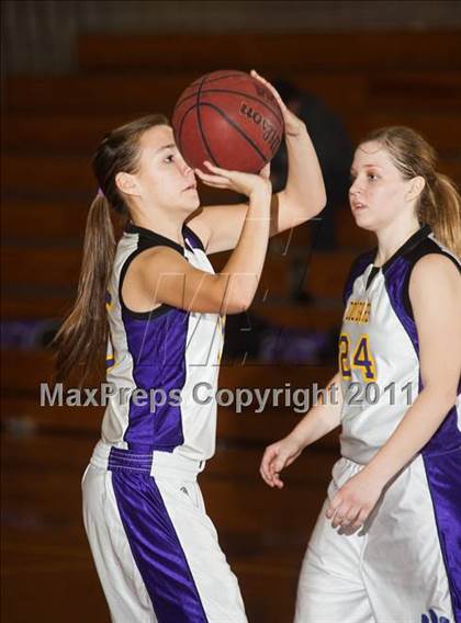 Thumbnail 3 in Denair @ Escalon photogallery.