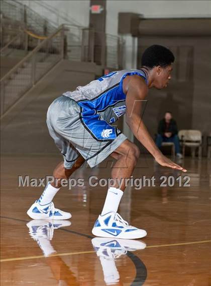Thumbnail 1 in Plano West vs. Parkview (Whataburger Tournament) photogallery.