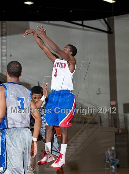 Thumbnail 3 in Plano West vs. Parkview (Whataburger Tournament) photogallery.