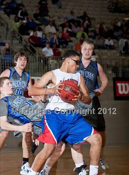 Thumbnail 3 in Plano West vs. Parkview (Whataburger Tournament) photogallery.